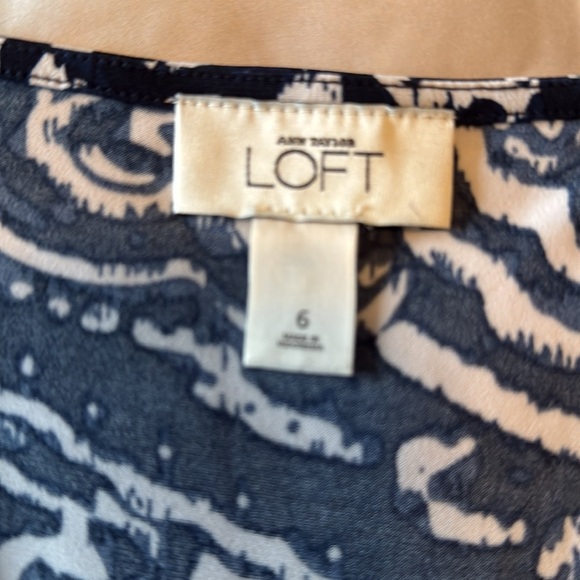 Loft Jersey Patterned Women's Dress SZ 6 navy/white Ikat sweetheart neck EUC - Picture 6 of 8